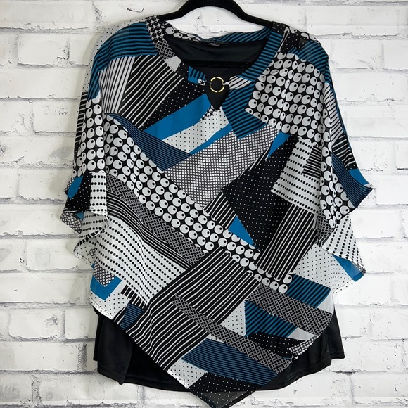 Tops - Robert Louis Blouse